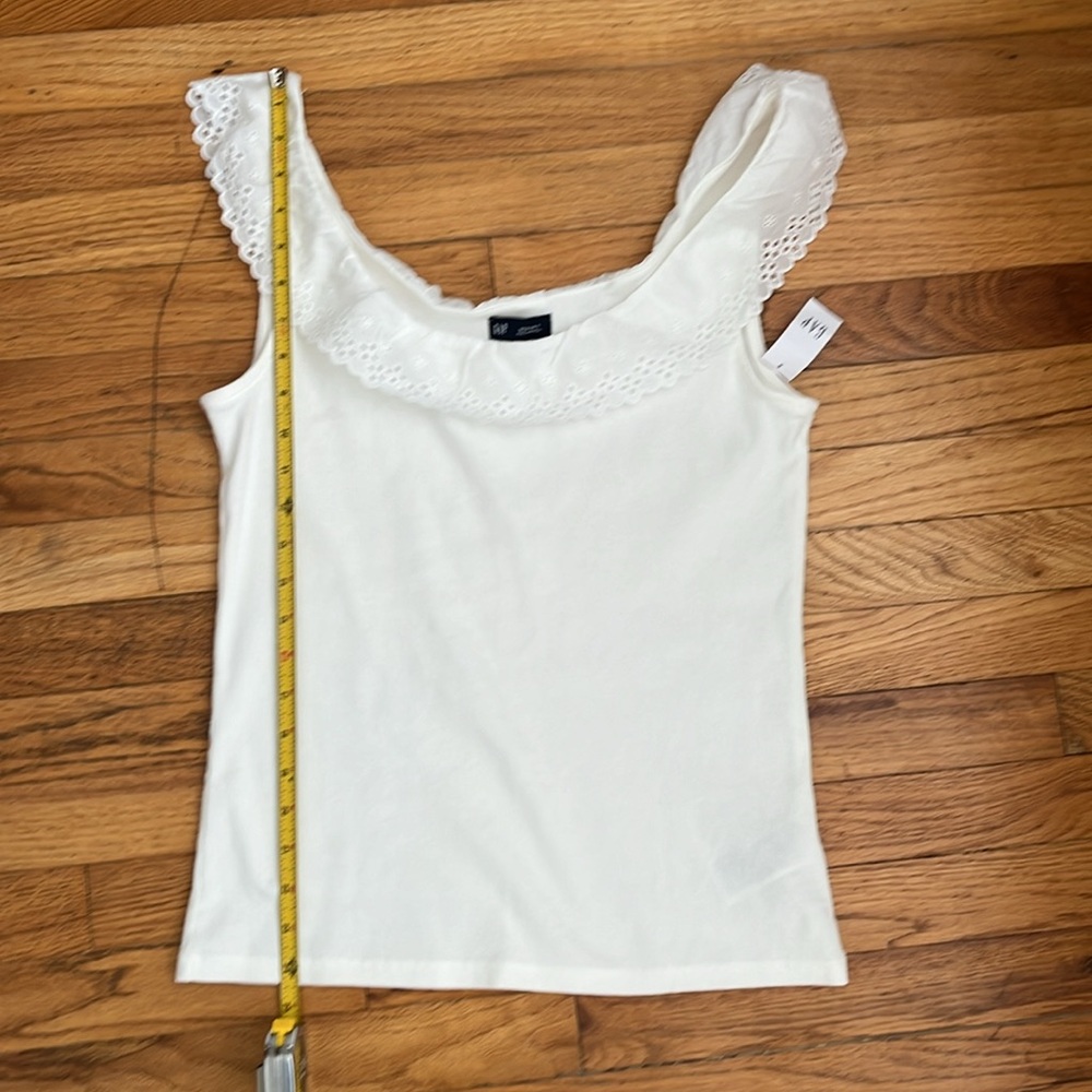 GAP Eyelet Ruffle Neck Ribbed Tank Top - Picture 11 of 13